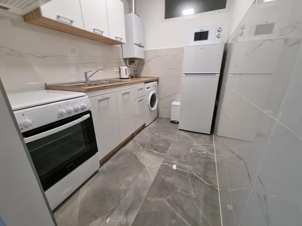 Apartman Simic Apartment Osijek Exterior foto